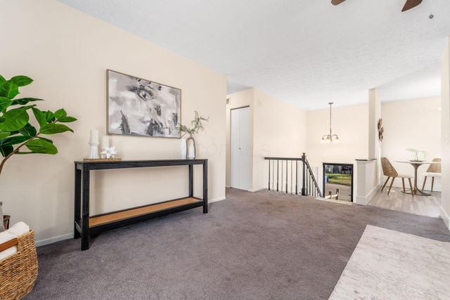 2897 Freedom Trail, Reynoldsburg, OH 43068