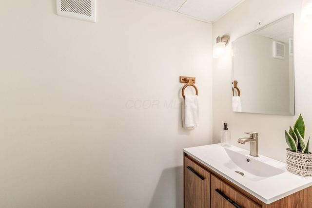 2897 Freedom Trail, Reynoldsburg, OH 43068