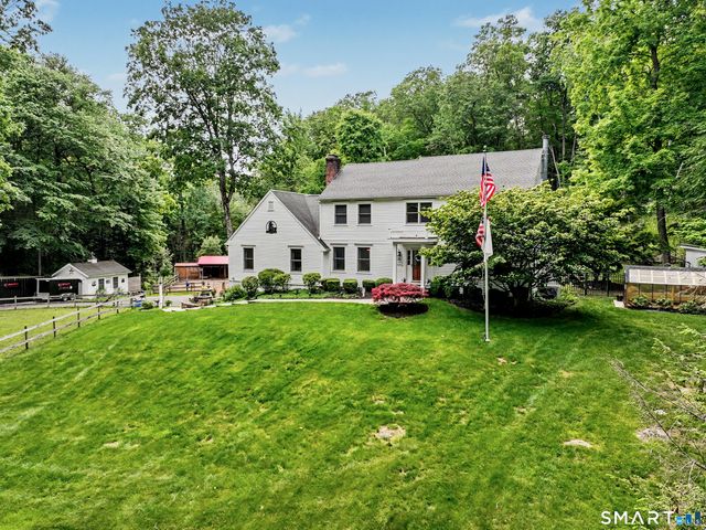 9 Fox Hollow Lane, Newtown, CT 06482