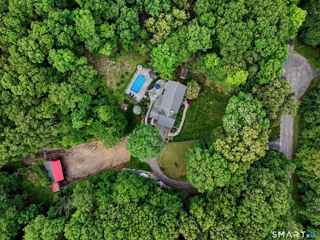 9 Fox Hollow Lane, Newtown, CT 06482