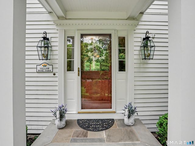 9 Fox Hollow Lane, Newtown, CT 06482