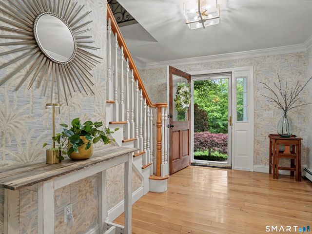 9 Fox Hollow Lane, Newtown, CT 06482