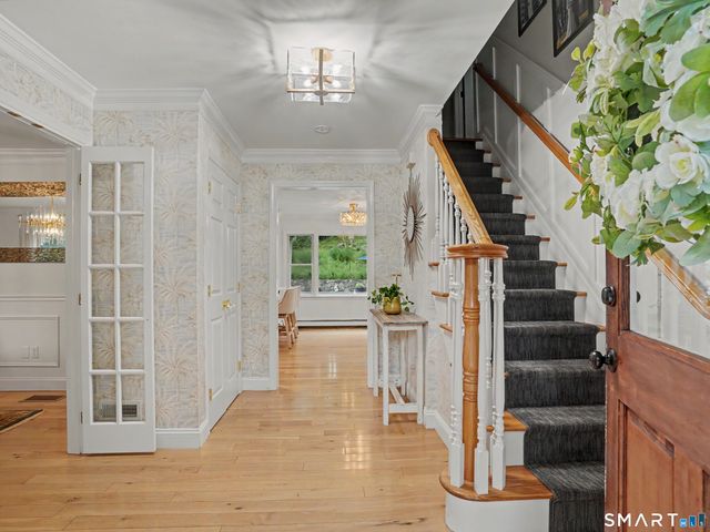 9 Fox Hollow Lane, Newtown, CT 06482