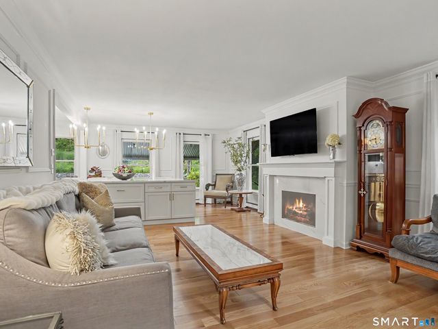 9 Fox Hollow Lane, Newtown, CT 06482