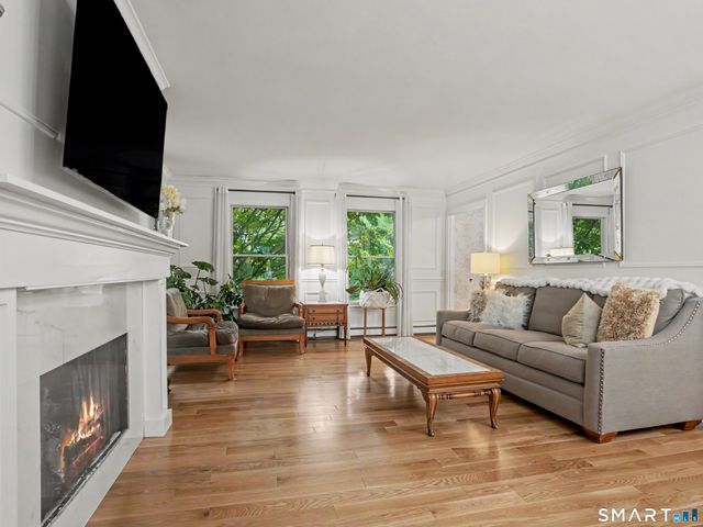 9 Fox Hollow Lane, Newtown, CT 06482