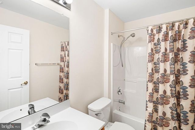 1364 NICKLAUS DR, Springfield, PA 19064