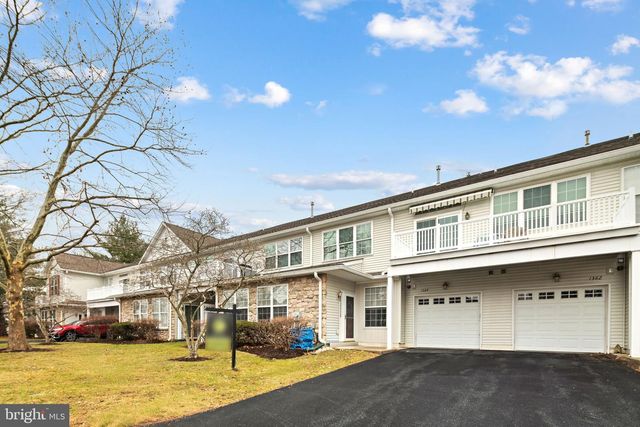 1364 NICKLAUS DR, Springfield, PA 19064