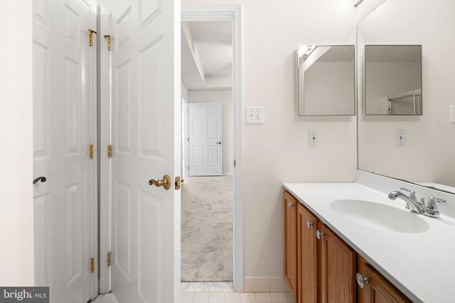 1364 NICKLAUS DR, Springfield, PA 19064