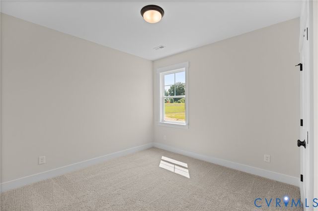 10263 Szalay Ln, Ashland, VA 23005