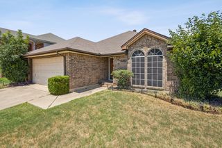 8729 Sabinas Trail, Fort Worth, TX 76118