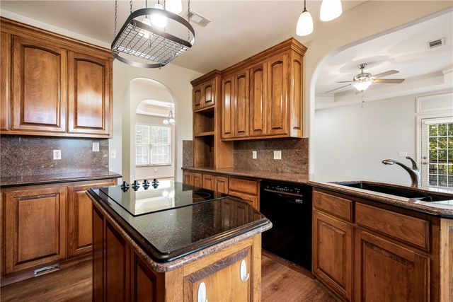 67 Skipton Drive, Bella Vista, AR 72714