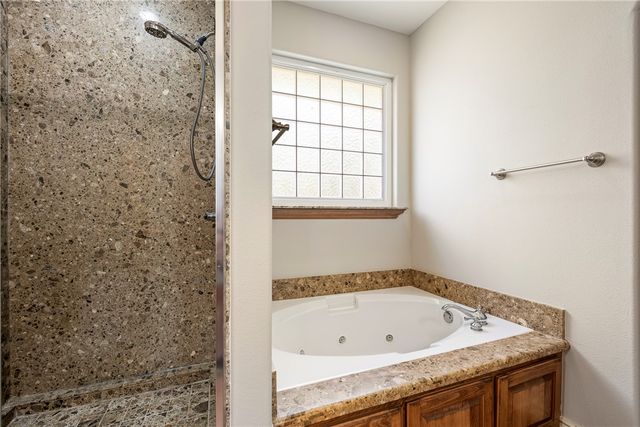 67 Skipton Drive, Bella Vista, AR 72714