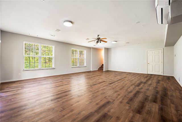 67 Skipton Drive, Bella Vista, AR 72714