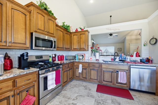 11101 N 133rd East Avenue, Owasso, OK 74055