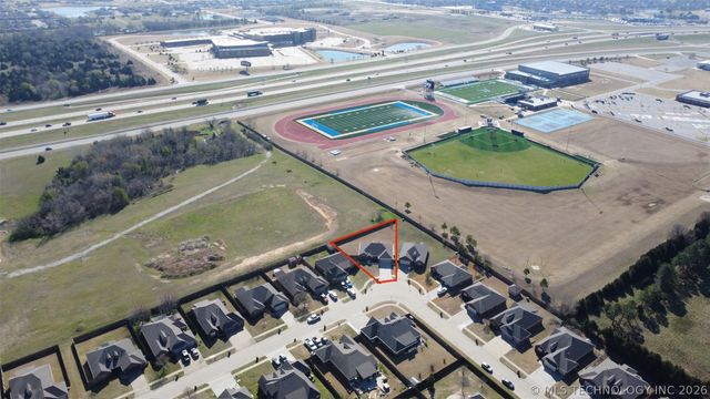 11101 N 133rd East Avenue, Owasso, OK 74055