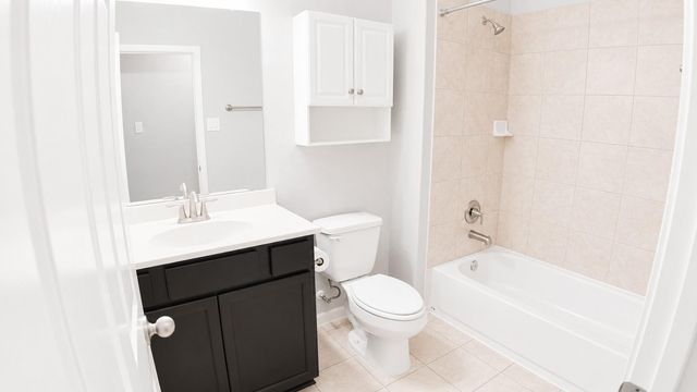 124 Camelot Place Court, Conroe, TX 77304