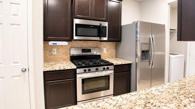 124 Camelot Place Court, Conroe, TX 77304