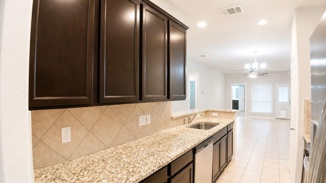 124 Camelot Place Court, Conroe, TX 77304