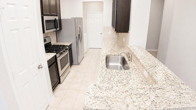 124 Camelot Place Court, Conroe, TX 77304