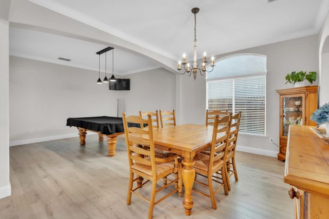 125 Flint Rock Ct, Roseville, CA 95747