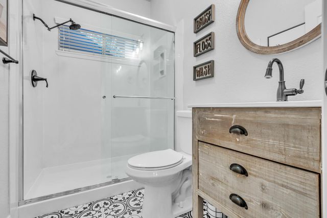 125 Flint Rock Ct, Roseville, CA 95747