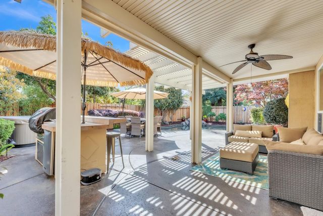 125 Flint Rock Ct, Roseville, CA 95747