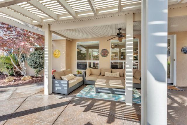 125 Flint Rock Ct, Roseville, CA 95747