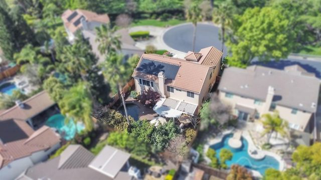 125 Flint Rock Ct, Roseville, CA 95747