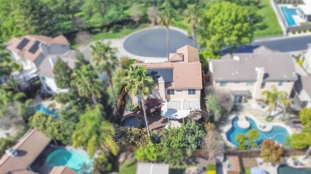 125 Flint Rock Ct, Roseville, CA 95747