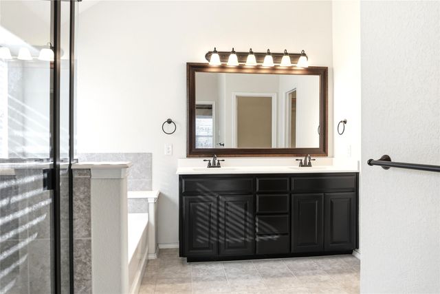 11917 Hassop Lane, Burleson, TX 76028