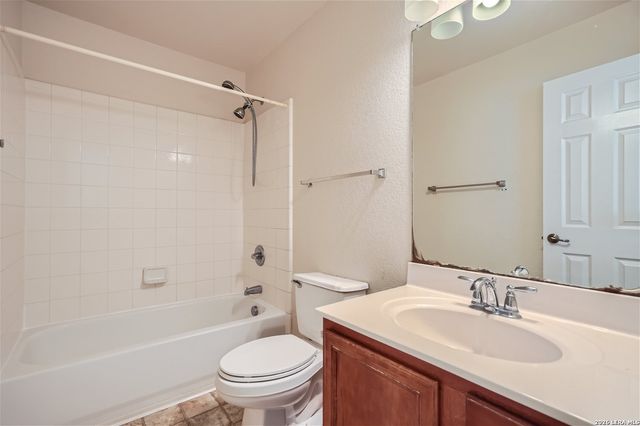 22302 Mesa Path, San Antonio, TX 78258