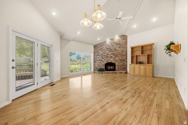 8506 S WILLOW CREEK DR, Sandy, UT 84093