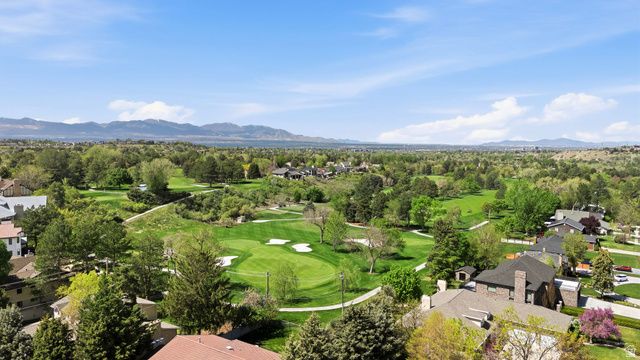 8506 S WILLOW CREEK DR, Sandy, UT 84093