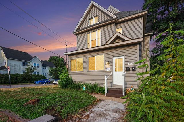 2600 University Avenue NE, Minneapolis, MN 55418