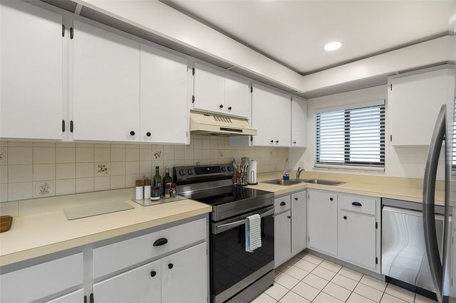 2155 Galleon Drive 4, Vero Beach, FL 32963