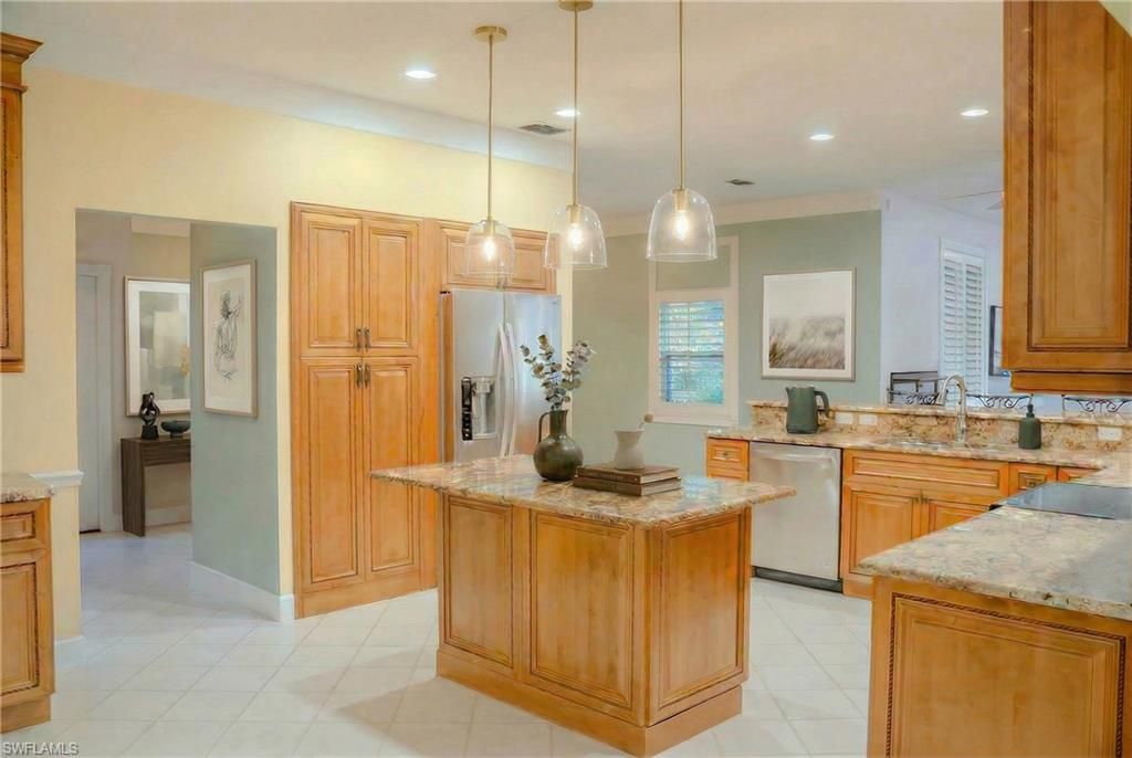 25335 Pinson DR, BONITA SPRINGS, FL 34135 — photo 4