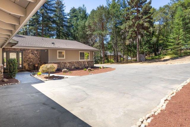 505 Thin Edge Road, Santa Cruz, CA 95065
