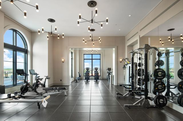 1111 W River Parkway 11C, Minneapolis, MN 55415