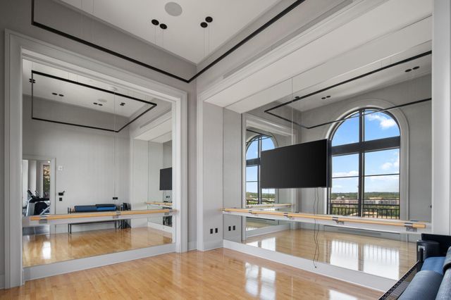 1111 W River Parkway 11C, Minneapolis, MN 55415