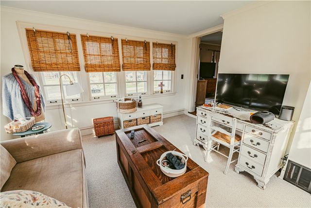 30 Harwood Lane, Pittsford, NY 14445