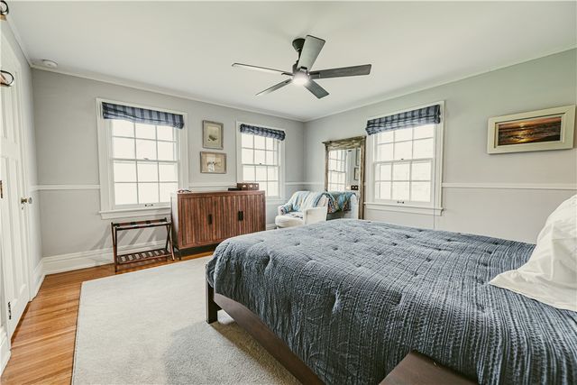 30 Harwood Lane, Pittsford, NY 14445
