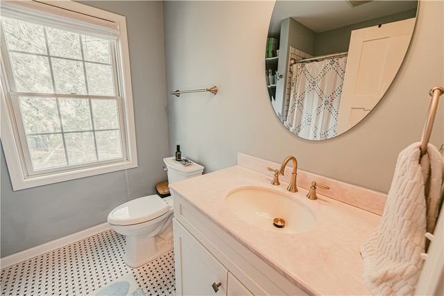 30 Harwood Lane, Pittsford, NY 14445