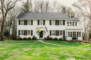 30 Harwood Lane, Pittsford, NY 14445