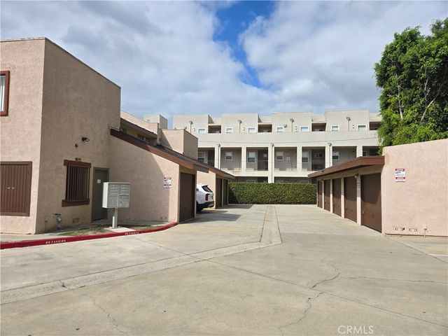 2755 W Ball Road 2, Anaheim, CA 92804