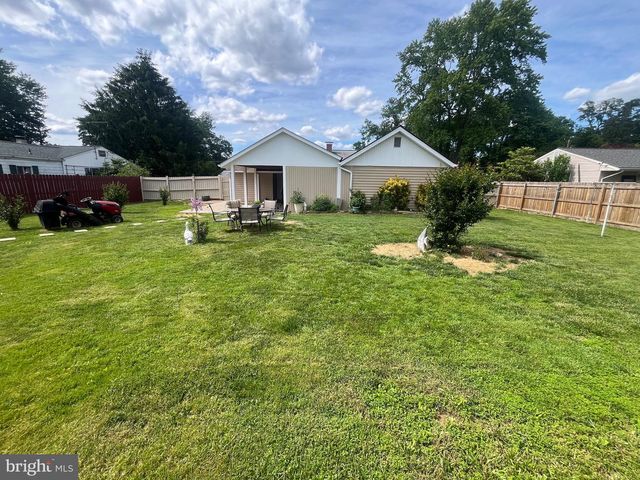 4111 LAWRENCE ST, Alexandria, VA 22309