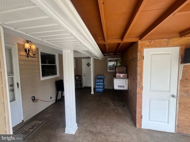 4111 LAWRENCE ST, Alexandria, VA 22309