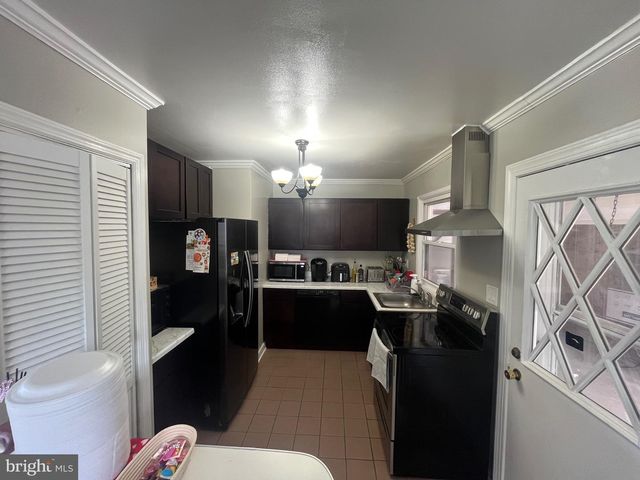 4111 LAWRENCE ST, Alexandria, VA 22309