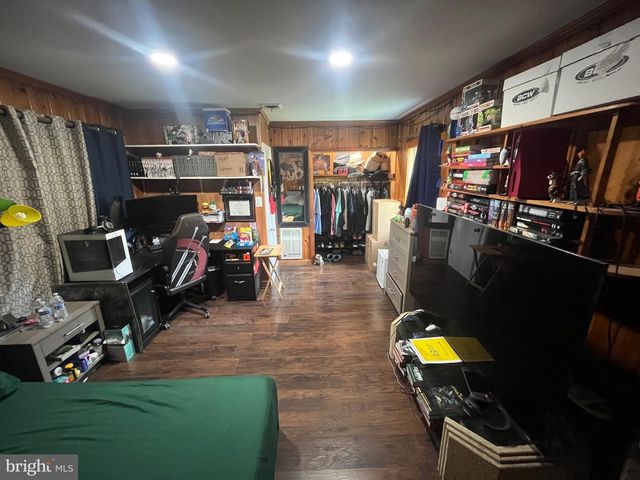 4111 LAWRENCE ST, Alexandria, VA 22309