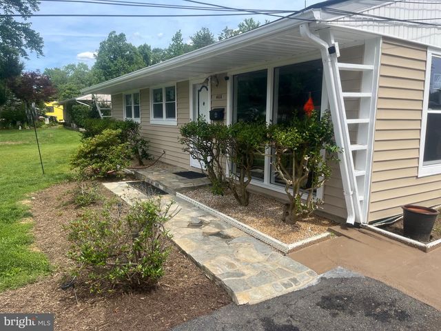 4111 LAWRENCE ST, Alexandria, VA 22309