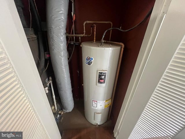 4111 LAWRENCE ST, Alexandria, VA 22309